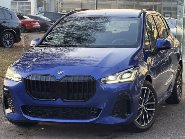 BMW 220 Active Tourer 220i AT M Sport HUD ACC SuView.Lenkh.Komfz.AHK Sportpaket Bluetooth Navi LED Klima PDC el. Fenster Ansicht 2 für Fahrzeugdetailseite
