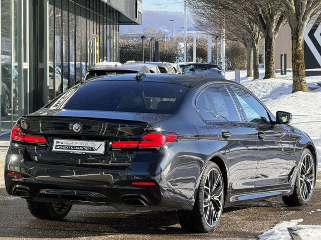 BMW 540 d xDr. M Sport Pro IntAktL.ACC KomfS.AHK 20 Sportpaket Bluetooth HUD Navi Vollleder Klima Aktivle Ansicht 6 für Fahrzeugdetailseite