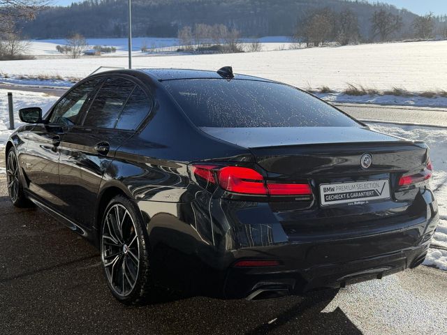 BMW 540 d xDr. M Sport Pro IntAktL.ACC KomfS.AHK 20 Sportpaket Bluetooth HUD Navi Vollleder Klima Aktivle Ansicht 8 für Fahrzeugdetailseite