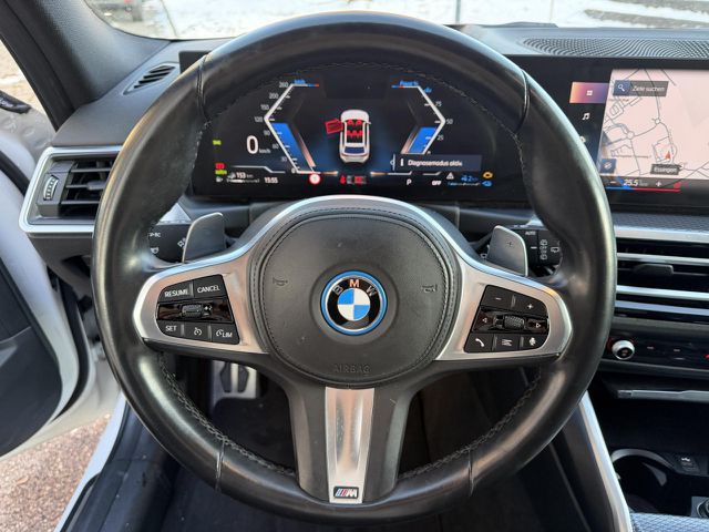 BMW 330 e xDr.T. M Sport HUD Live-Prof-Curved AHK 19 Sportpaket Bluetooth Navi LED Klima Standhzg PDC el. Ansicht 12 für Fahrzeugdetailseite