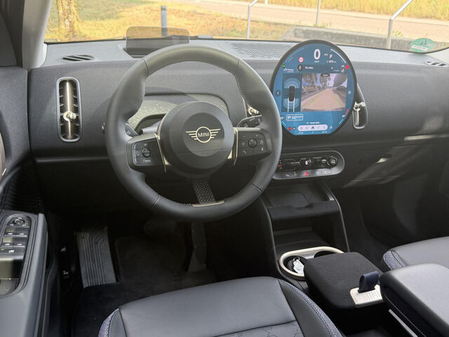 MINI Cooper S Countryman CM S ALL4 HUD Kamera PanoD.OLED Lenkradh.AHK Bluetooth Head Up Display Navi LED Klima Einparkhilfe e Ansicht 14 für Fahrzeugdetailseite