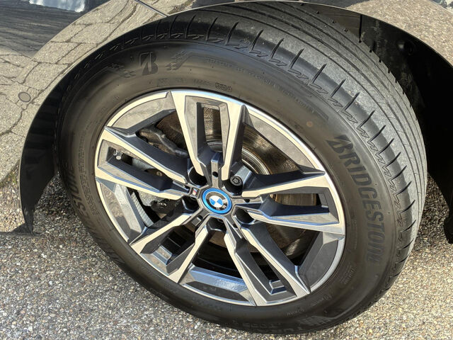 BMW 230 e xDr.AT.M Sport HUD ACC PanoD.SurView Ha/Ka Bluetooth Navi LED Vollleder Klima Standhzg PDC el. Ansicht 9 für Fahrzeugdetailseite