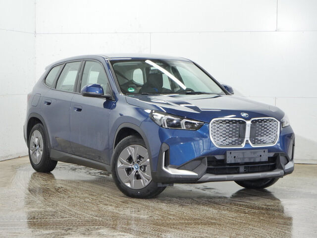 BMW iX1 x30 Sports.HUD ACC SurView.LiveProf.ParkAss+ Bluetooth Navi LED Klima Standhzg PDC el. Fenster Ansicht 3 für Fahrzeugdetailseite
