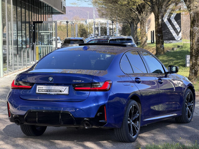 BMW 330 e xDr.M Sport Pro HUD GlasD.SuView.Lenkradh. Sportpaket Bluetooth Navi LED Klima Aktivlenkung Sta Ansicht 6 für Fahrzeugdetailseite