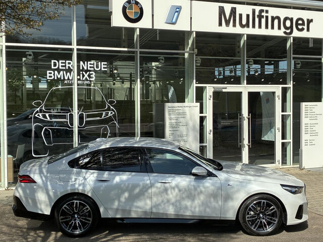 BMW 540 d xDr.M Sport Standh.AutobahnAss.Sitzbel.Ha/K Sportpaket Bluetooth HUD Navi LED Vollleder Klima S Ansicht 5 für Fahrzeugdetailseite