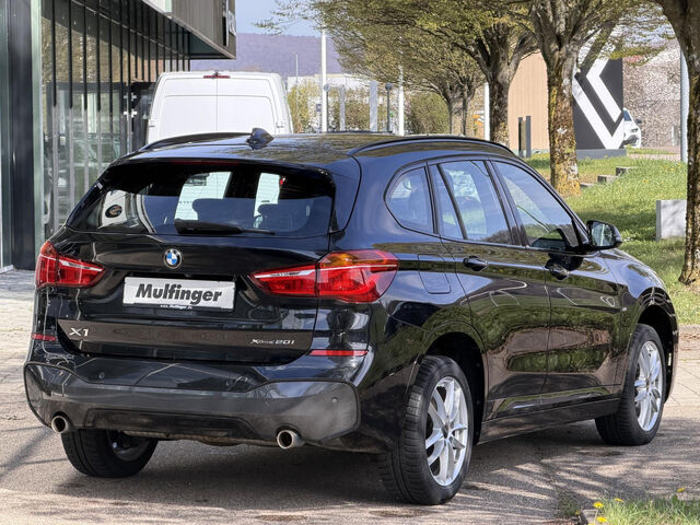 BMW X1 xDrive20i M Sport Kamera Navi HiFi Sitzh.19 Sportpaket Bluetooth LED Klima Aktivlenkung PDC el. F Ansicht 6 für Fahrzeugdetailseite