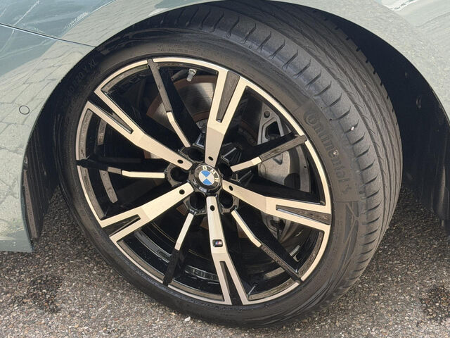 BMW 550 e T.xDr.M Sport IntAktiv.Pano.AutoBahnAss.AHK Sportpaket Bluetooth HUD Navi LED Vollleder Klima A Ansicht 9 für Fahrzeugdetailseite
