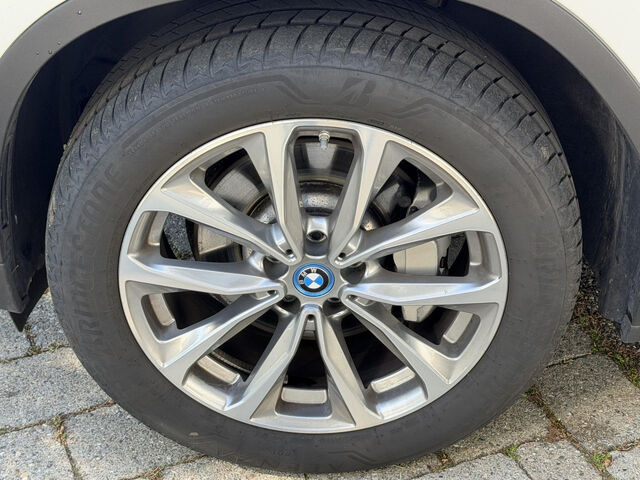 BMW X3 x30e Sports.HUD Kamera PanoD.Laser HiFi AHK19 Bluetooth Navi Vollleder Klima Standhzg PDC el. Fen Ansicht 10 für Fahrzeugdetailseite