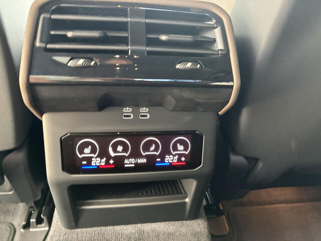 BMW 540 d xDr.M Sport Pro AutobahnAss.Sitzbel.H/K21 Sportpaket Bluetooth HUD Navi LED Vollleder Klima PDC Ansicht 11 für Fahrzeugdetailseite