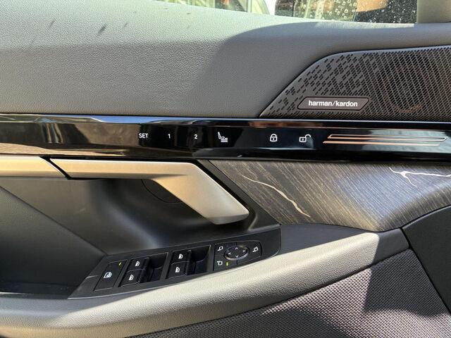 BMW 540 d xDr.M Sport Pro AutobahnAss.Sitzbel.H/K21 Sportpaket Bluetooth HUD Navi LED Vollleder Klima PDC Ansicht 14 für Fahrzeugdetailseite