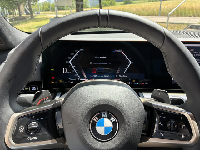 BMW 540 d xDr.M Sport Pro AutobahnAss.Sitzbel.H/K21 Sportpaket Bluetooth HUD Navi LED Vollleder Klima PDC Ansicht 15 für Fahrzeugdetailseite