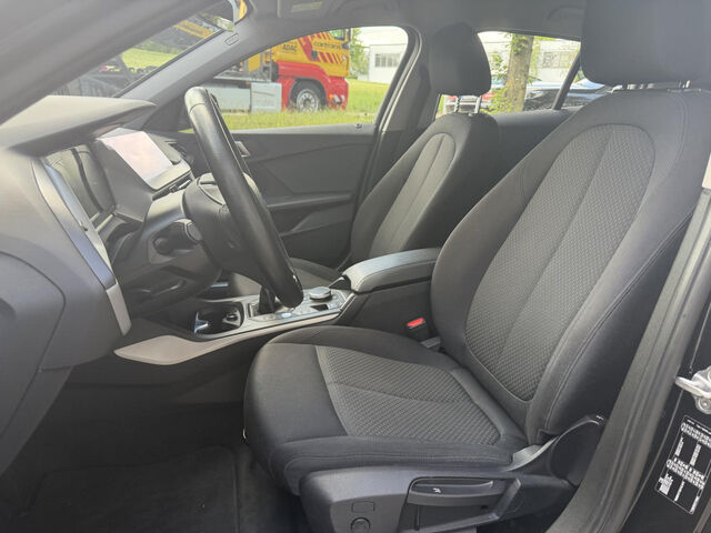 BMW 118 i Advantage LED Sitzheizung Tempomat Alu PDC Bluetooth Klima el. Fenster Ansicht 10 für Fahrzeugdetailseite