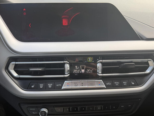 BMW 118 i Advantage LED Sitzheizung Tempomat Alu PDC Bluetooth Klima el. Fenster Ansicht 14 für Fahrzeugdetailseite