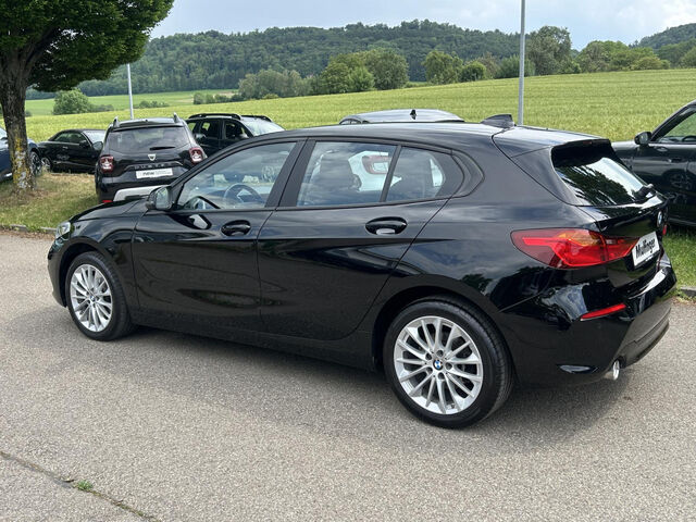 BMW 118 d Live-Navi Tempom.Sitzh.Lordose DAB PDC 17 Bluetooth Klima el. Fenster Ansicht 8 für Fahrzeugdetailseite
