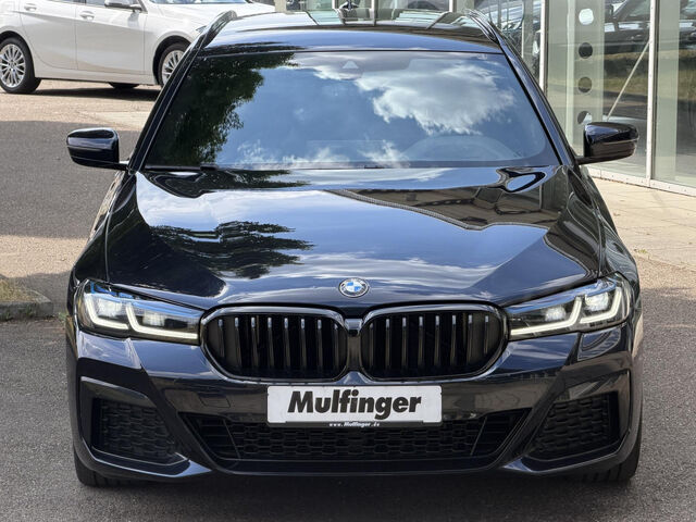 BMW 520 d T.M Sport Laser HUD Kamera LivePro.HiFi 19 Sportpaket Bluetooth Navi Klima PDC el. Fenster Ansicht 3 für Fahrzeugdetailseite