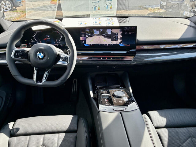 BMW 520 d xDr.M Sport Pro HUD ACC SuView Pano.B+W.AHK Sportpaket Bluetooth Navi LED Vollleder Klima PDC e Ansicht 12 für Fahrzeugdetailseite