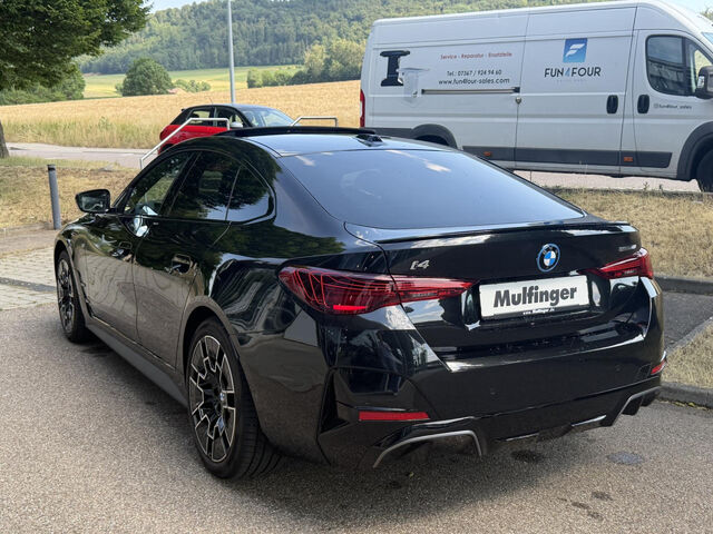 BMW i4 eDrive40 Gran CoupÃ©,M Sport, Schiebedach,AHK, I Sportpaket Navi LED Vollleder Klima PDC Ansicht 8 für Fahrzeugdetailseite