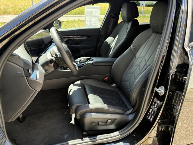 BMW 520 d xDr.T.M Sport Standh.AHK HUD ACC SuView H/K Sportpaket Bluetooth Navi LED Vollleder Klima Stand Ansicht 11 für Fahrzeugdetailseite