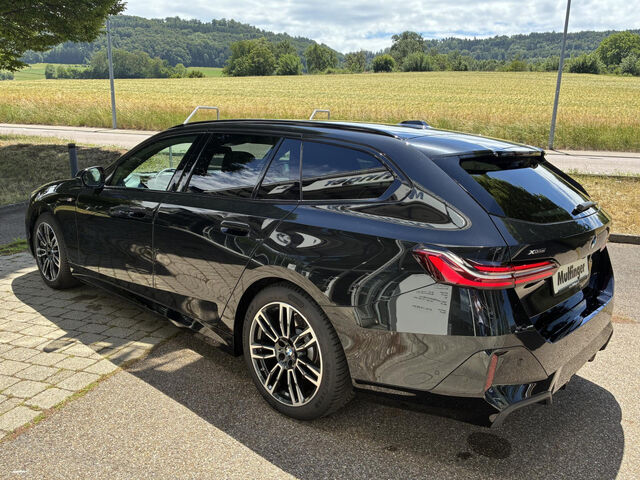 BMW 520 d xDr.T.M Sport Standh.AHK HUD ACC SuView H/K Sportpaket Bluetooth Navi LED Vollleder Klima Stand Ansicht 8 für Fahrzeugdetailseite