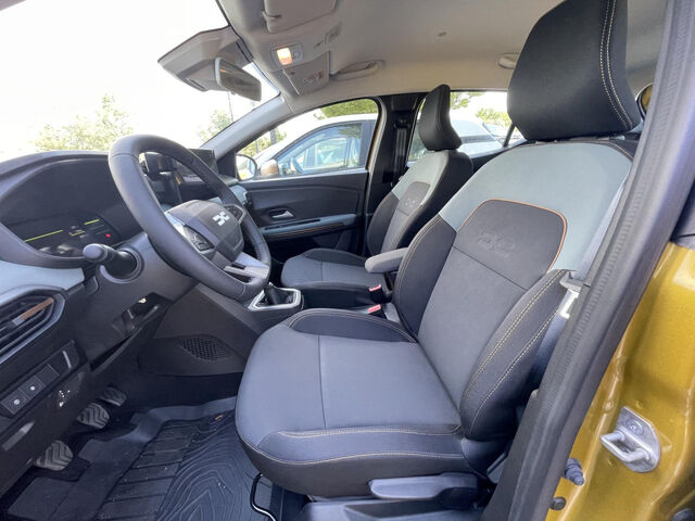 DACIA Sandero Stepway Extreme TCe 110 Winter-Paket Klima Einparkhilfe el. Fenster Ansicht 10 für Fahrzeugdetailseite