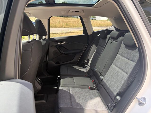 BMW X1 x23d AktivS.HUD ACC PanoD.SurView.Massage AHK Bluetooth Navi LED Klima PDC el. Fenster Ansicht 10 für Fahrzeugdetailseite