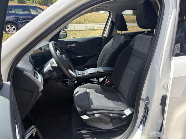 BMW X1 x23d AktivS.HUD ACC PanoD.SurView.Massage AHK Bluetooth Navi LED Klima PDC el. Fenster Ansicht 9 für Fahrzeugdetailseite