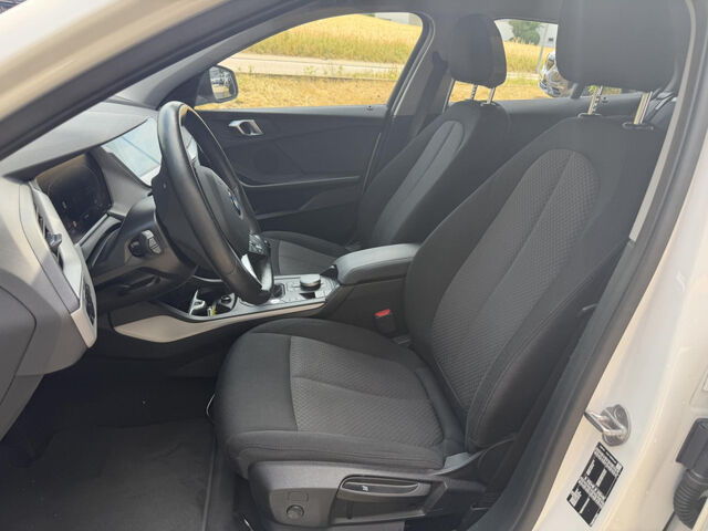 BMW 118 i Kamera LiveProf.Lenkradh.DrivAss.LED AHK17 Bluetooth Navi Klima PDC el. Fenster Ansicht 10 für Fahrzeugdetailseite
