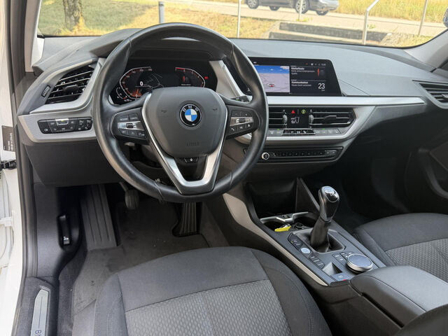 BMW 118 i Kamera LiveProf.Lenkradh.DrivAss.LED AHK17 Bluetooth Navi Klima PDC el. Fenster Ansicht 15 für Fahrzeugdetailseite