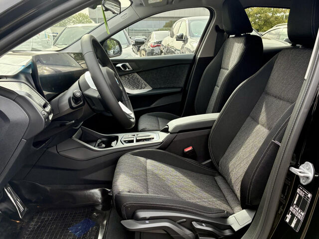 BMW 120 i LED Kamera Navi Widescreen DAB DrivAss.18 Bluetooth Klima PDC el. Fenster Ansicht 12 für Fahrzeugdetailseite
