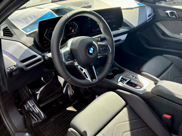 BMW 123 xDr.M Sport Pro HUD ACC SuView PanoD.H/K.AHK Sportpaket Bluetooth Navi LED Vollleder Klima PDC e Ansicht 10 für Fahrzeugdetailseite