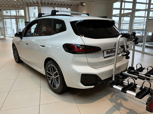 BMW 220 Active Tourer 220i AT.M Sport HUD ACC SuView Lenkradh.AHK 18 Sportpaket Bluetooth Navi LED Vollleder Klima PDC el. Ansicht 6 für Fahrzeugdetailseite