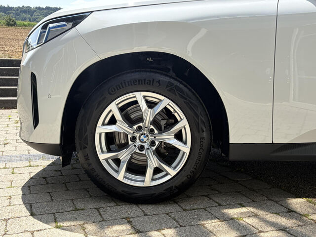 BMW X3 x20d Sports.Standh.Sitzbel.HUD ACC Ha/Ka.AHK Bluetooth Navi LED Vollleder Klima Standhzg PDC el. Ansicht 9 für Fahrzeugdetailseite