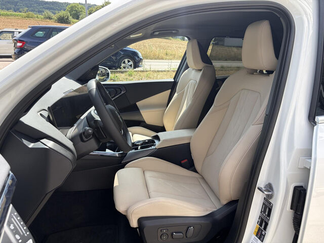 BMW X3 x30e Sports.ACC Sitzbel.SurView.Ha/Ka.AHK 19 Bluetooth HUD Navi LED Vollleder Klima Standhzg PDC Ansicht 10 für Fahrzeugdetailseite