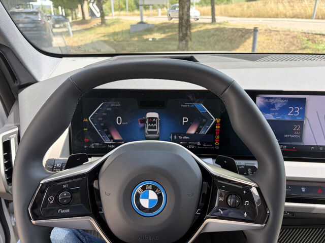 BMW X3 x30e Sports.ACC Sitzbel.SurView.Ha/Ka.AHK 19 Bluetooth HUD Navi LED Vollleder Klima Standhzg PDC Ansicht 12 für Fahrzeugdetailseite