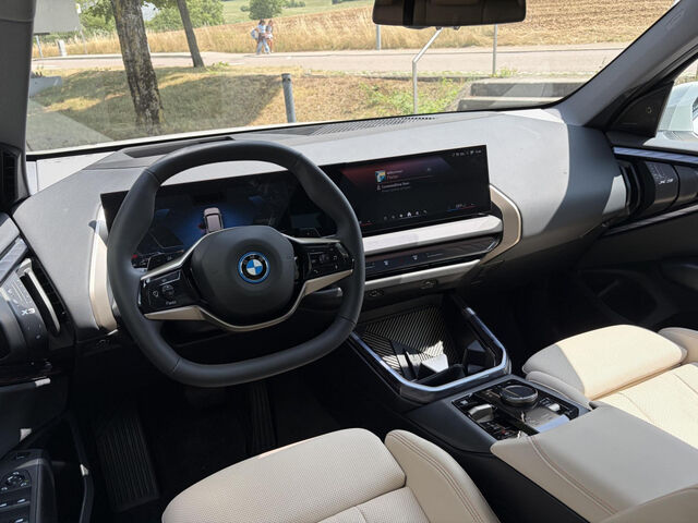 BMW X3 x30e Sports.ACC Sitzbel.SurView.Ha/Ka.AHK 19 Bluetooth HUD Navi LED Vollleder Klima Standhzg PDC Ansicht 14 für Fahrzeugdetailseite