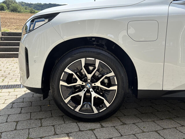 BMW X3 x30e Sports.ACC Sitzbel.SurView.Ha/Ka.AHK 19 Bluetooth HUD Navi LED Vollleder Klima Standhzg PDC Ansicht 9 für Fahrzeugdetailseite