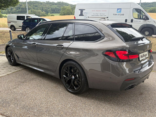 BMW 530 d xDr.T.M Sport HUD ACC Kamera HiFi AHK 19 Sportpaket Bluetooth Navi LED Vollleder Klima PDC el. Ansicht 8 für Fahrzeugdetailseite