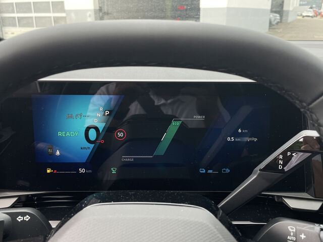 RENAULT Austral Evolution Full Hybrid E-Tech 200 Bluetooth Navi LED Klima Einparkhilfe el. Fenster Ansicht 14 für Fahrzeugdetailseite