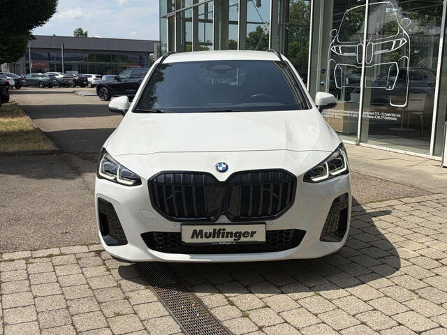 BMW 218 Active Tourer 218i AT M Sport Kamera Widescreen Lenkradh.Komfz Sportpaket Bluetooth Navi LED Klima PDC el. Fenster Ansicht 4 für Fahrzeugdetailseite