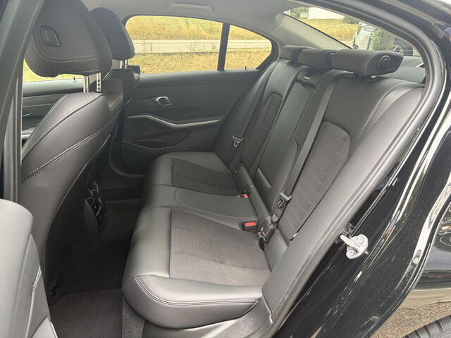 BMW 320 i Aut. Sports.Live-Navi Ad-LED Temp.Sitzh.DAB Bluetooth Klima PDC el. Fenster Ansicht 12 für Fahrzeugdetailseite