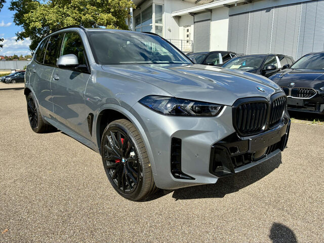 BMW X5 xDrive30d M Sport Pro AHK Pano Soft Close Sportpaket Navi LED Klima Standhzg PDC Ansicht 2 für Fahrzeugdetailseite