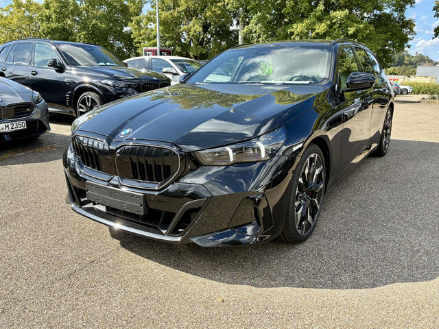 BMW 540 d xdrive Touring Sportpaket Navi LED Klima Standhzg PDC Ansicht 2 für Fahrzeugdetailseite
