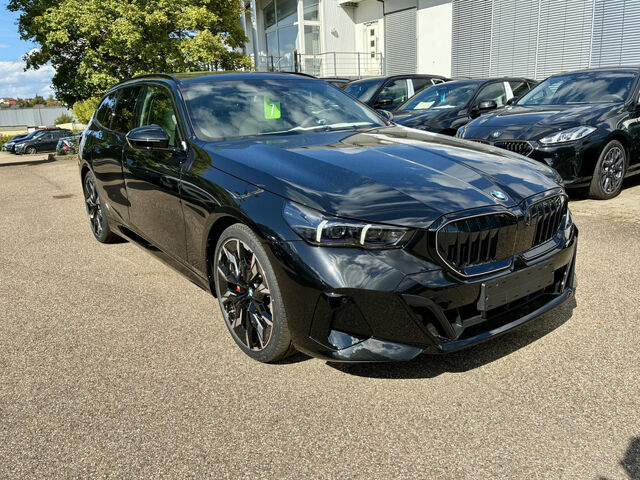 BMW 540 d xdrive Touring Sportpaket Navi LED Klima Standhzg PDC Ansicht 4 für Fahrzeugdetailseite