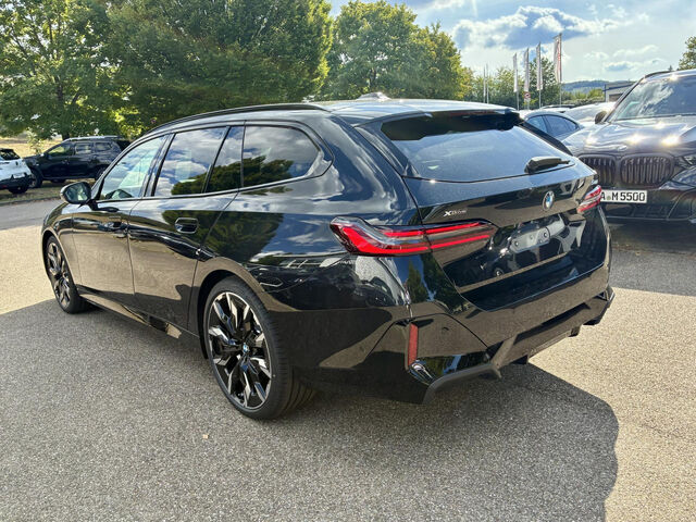 BMW 540 d xdrive Touring Sportpaket Navi LED Klima Standhzg PDC Ansicht 6 für Fahrzeugdetailseite