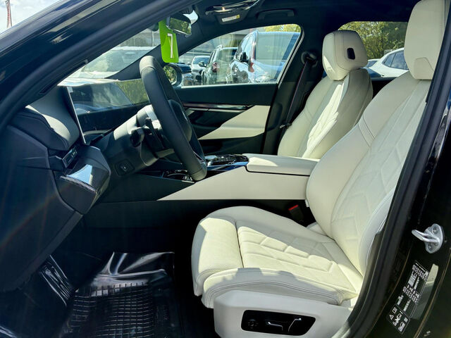 BMW 540 d xdrive Touring Sportpaket Navi LED Klima Standhzg PDC Ansicht 9 für Fahrzeugdetailseite