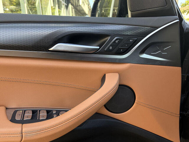 BMW X3 M40 i ACC Laser PanoD.Kamera Lenkradh.HUD HiFi Sportpaket Bluetooth Navi Vollleder Klima Aktivlenk Ansicht 14 für Fahrzeugdetailseite
