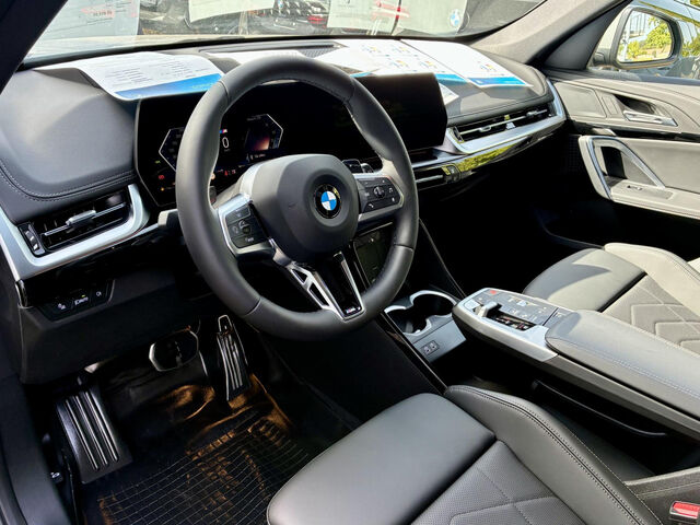 BMW X1 sDrive20i M Sport AHK HUD LED Sportpaket Navi PDC Ansicht 10 für Fahrzeugdetailseite