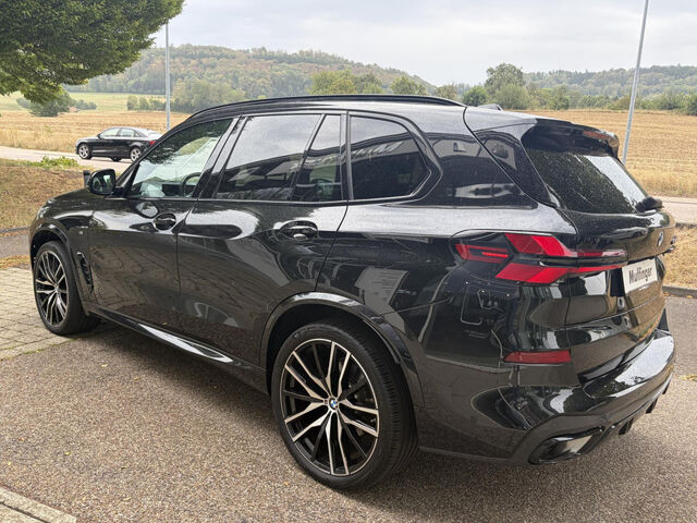 BMW X5 x30d M Sport Pro HUD ACC AHK 22 NEUES MODELL Sportpaket Bluetooth Navi LED Vollleder Klima PDC el Ansicht 8 für Fahrzeugdetailseite
