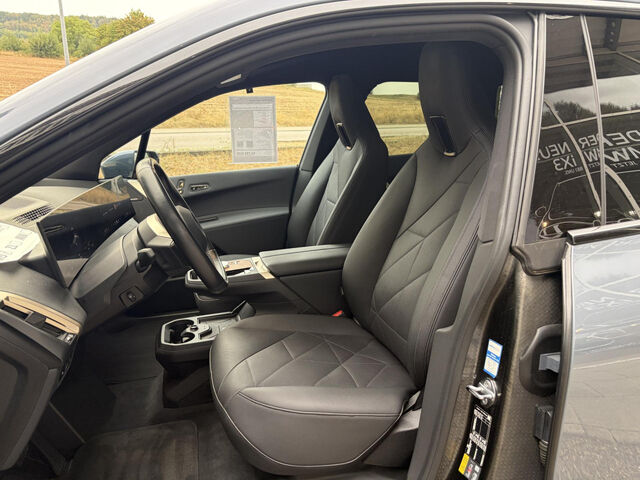 BMW iX x50 Sport Sky HUD ACC SuView H/K.Lenkradh.22 Sportpaket Bluetooth Navi Klima PDC el. Fenster Ansicht 11 für Fahrzeugdetailseite