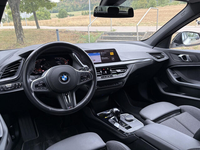 BMW 120 i Sport LED Kamera Live-Prof Lenkradh.AHK 17 Sportpaket Bluetooth Navi Klima PDC el. Fenster Ansicht 13 für Fahrzeugdetailseite
